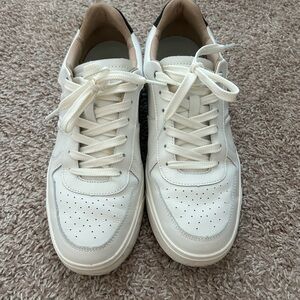 Vionic Kimmie Court Sneakers